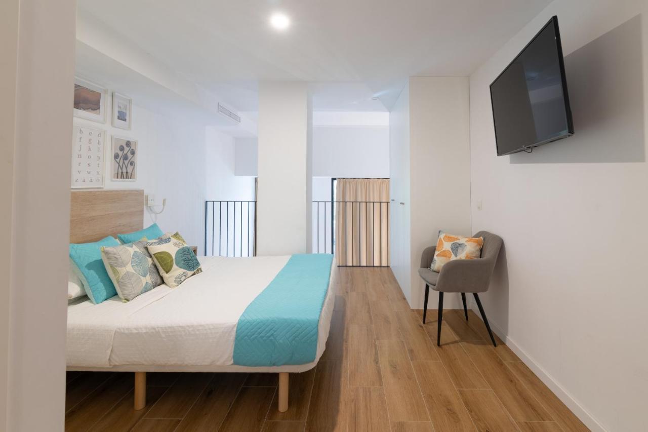 Dormforyou Alameda 12 Apartment Валенсия Екстериор снимка